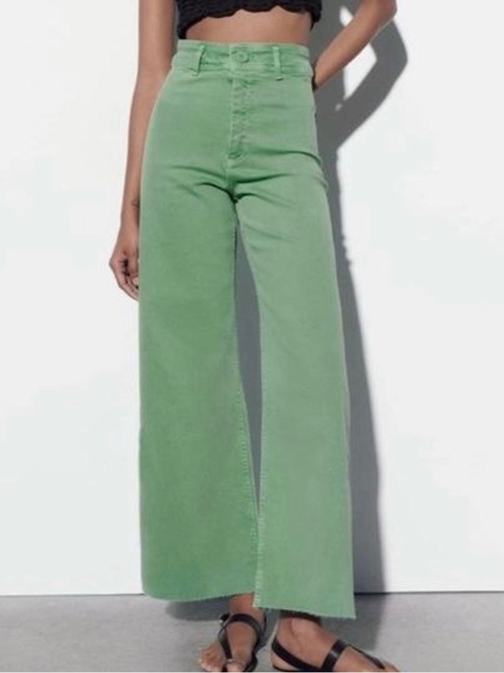 Zara Green High Rise Wide Leg Jeans Raw Hem Size 2 - Picture 2 of 8